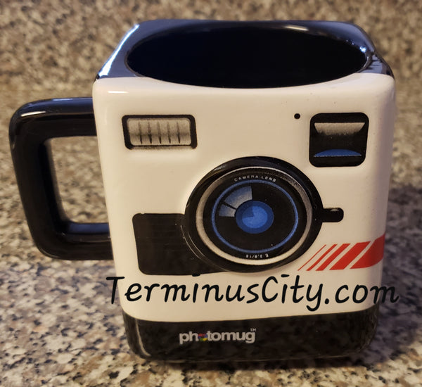 Polaroid Camera 80's Retro Mug